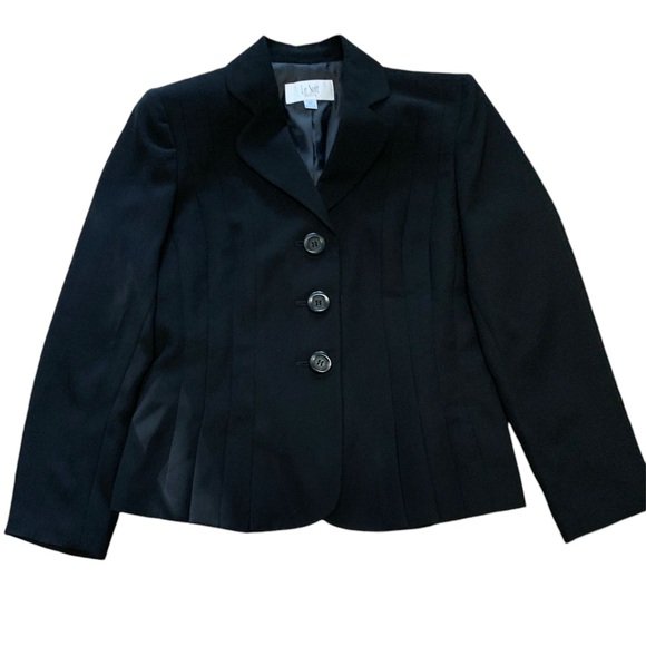 Le Suit Jackets & Blazers - Women’s black suit jacket blazer size 8 Petite